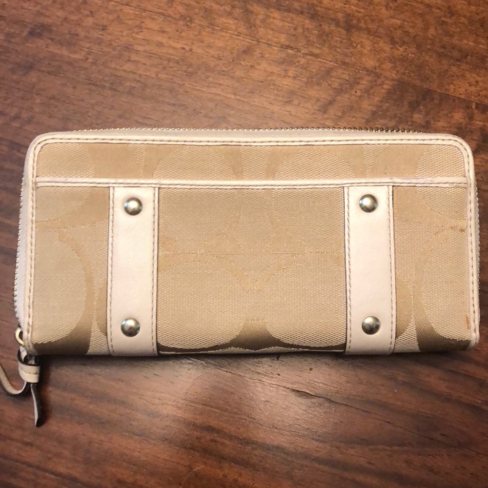 Coach wallet - Picture 2 of 3